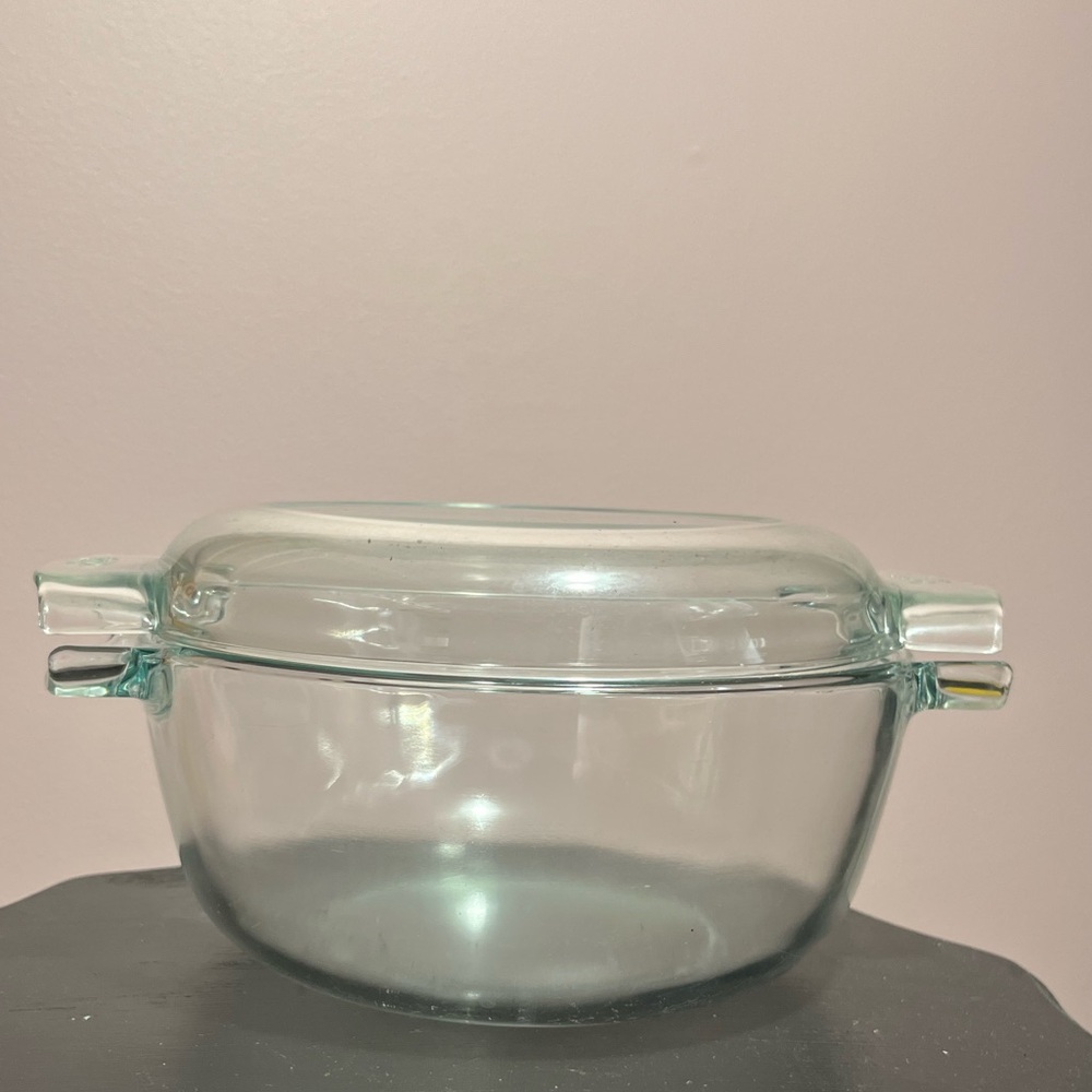 Pyrex france Clear Glass Dish with Lid